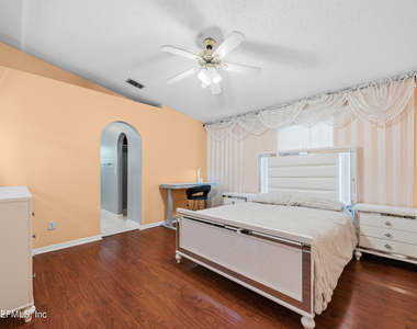 2656 Lantana Lakes Drive E - Photo Thumbnail 13