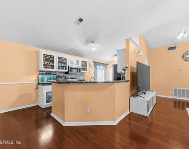 2656 Lantana Lakes Drive E - Photo Thumbnail 5