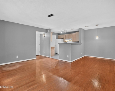 7701 Timberlin Park Boulevard - Photo Thumbnail 11