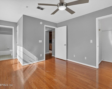 7701 Timberlin Park Boulevard - Photo Thumbnail 26