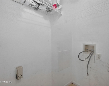 7701 Timberlin Park Boulevard - Photo Thumbnail 29