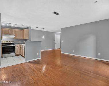 7701 Timberlin Park Boulevard - Photo Thumbnail 12