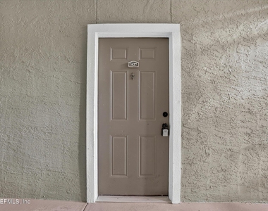 7701 Timberlin Park Boulevard - Photo Thumbnail 4