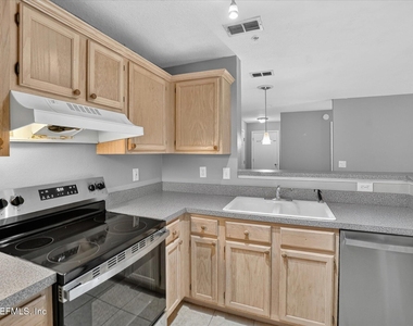 7701 Timberlin Park Boulevard - Photo Thumbnail 18