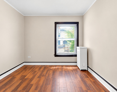1528 E 74th Place - Photo Thumbnail 10