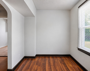 1528 E 74th Place - Photo Thumbnail 11