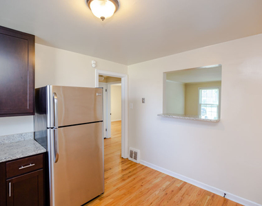 4262 W Nelson Street - Photo Thumbnail 2