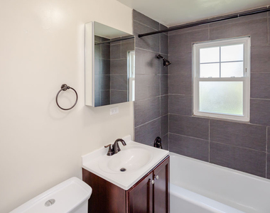 4262 W Nelson Street - Photo Thumbnail 8