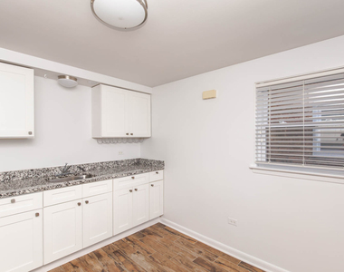 4904 N Harlem Avenue - Photo Thumbnail 2