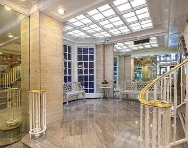 101 West 55th Street - Photo Thumbnail 7