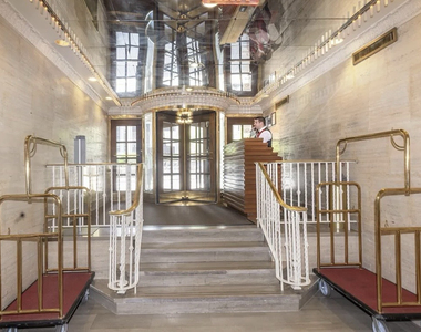 101 West 55th Street - Photo Thumbnail 4