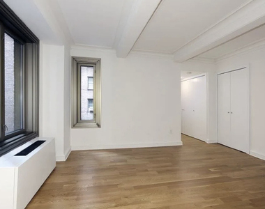 101 West 55th Street - Photo Thumbnail 1