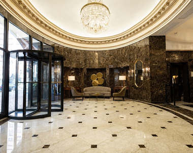 10 E Ontario Street - Photo Thumbnail 2