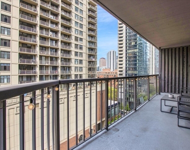 10 E Ontario Street - Photo Thumbnail 10