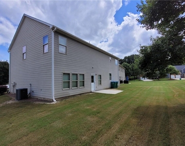 6010 Stonebrook Lane - Photo Thumbnail 45