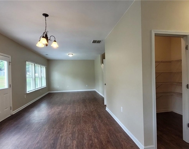 6010 Stonebrook Lane - Photo Thumbnail 18