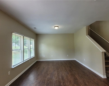 6010 Stonebrook Lane - Photo Thumbnail 22