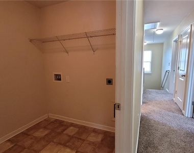 6010 Stonebrook Lane - Photo Thumbnail 46