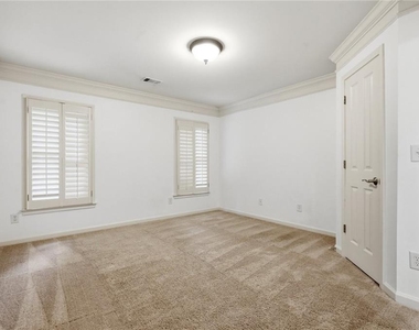 2060 Fife Ridge Court - Photo Thumbnail 15