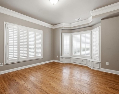 2060 Fife Ridge Court - Photo Thumbnail 17