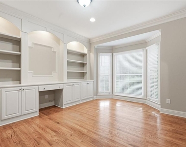 2060 Fife Ridge Court - Photo Thumbnail 25
