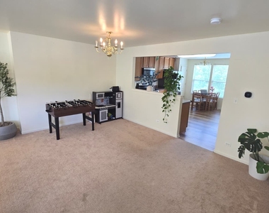 484 Belvedere Lane - Photo Thumbnail 8