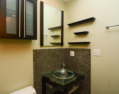1720 W Augusta Avenue - Photo Thumbnail 17