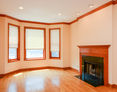 1720 W Augusta Avenue - Photo Thumbnail 5