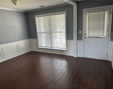 4306 Shillham Court - Photo Thumbnail 3
