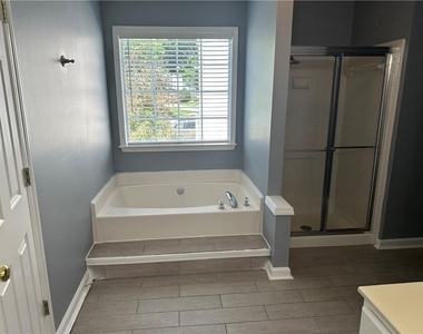 4306 Shillham Court - Photo Thumbnail 20