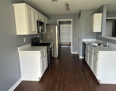4306 Shillham Court - Photo Thumbnail 7