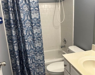 4306 Shillham Court - Photo Thumbnail 16