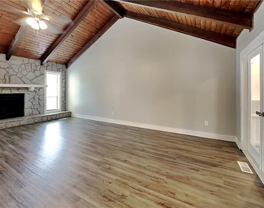 904 Branford Lane Nw - Photo Thumbnail 1