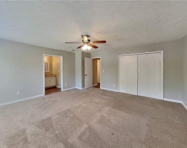 904 Branford Lane Nw - Photo Thumbnail 8