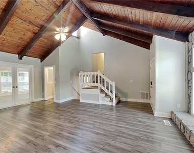 904 Branford Lane Nw - Photo Thumbnail 2