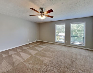 904 Branford Lane Nw - Photo Thumbnail 7