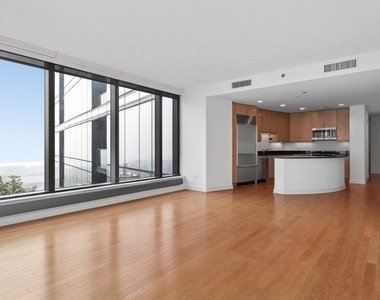 60 E Monroe Street - Photo Thumbnail 4