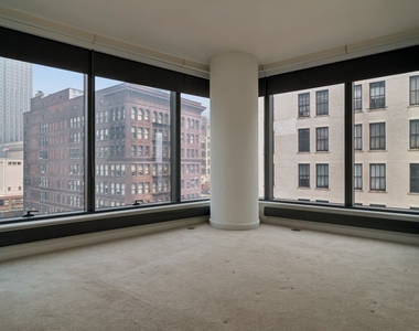60 E Monroe Street - Photo Thumbnail 10