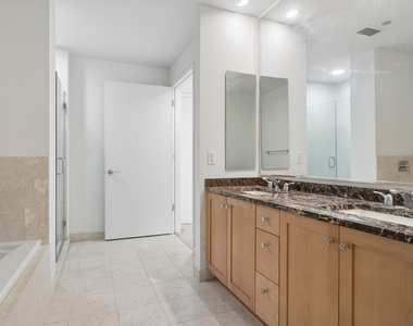 60 E Monroe Street - Photo Thumbnail 7