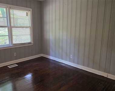 1336 Wichita Drive Sw - Photo Thumbnail 10