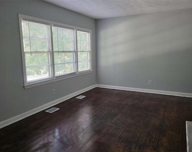 1336 Wichita Drive Sw - Photo Thumbnail 7