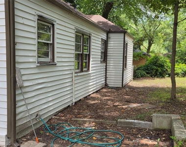 1336 Wichita Drive Sw - Photo Thumbnail 2