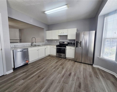 4645 Valais Court - Photo Thumbnail 2