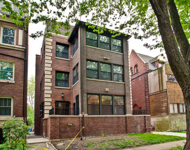 5419 S Hyde Park Boulevard - Photo Thumbnail 12