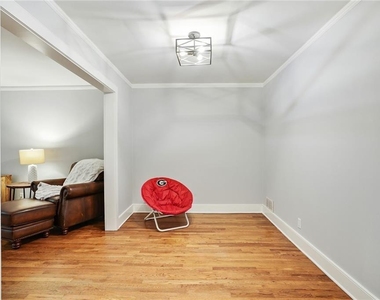 1466 E Rock Springs Road Ne - Photo Thumbnail 6