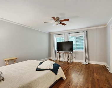 1466 E Rock Springs Road Ne - Photo Thumbnail 12