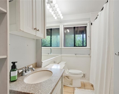 1466 E Rock Springs Road Ne - Photo Thumbnail 15
