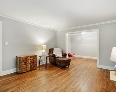 1466 E Rock Springs Road Ne - Photo Thumbnail 4