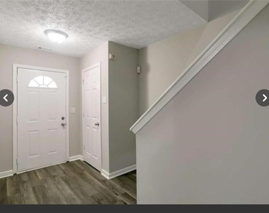 3833 Waldrop Lane - Photo Thumbnail 9