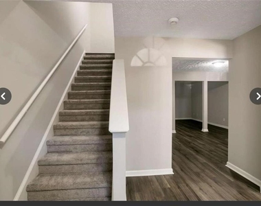 3833 Waldrop Lane - Photo Thumbnail 10